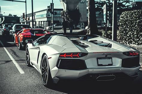 Papel De Parede X Px Carro Lamborghini Aventador Vermelho