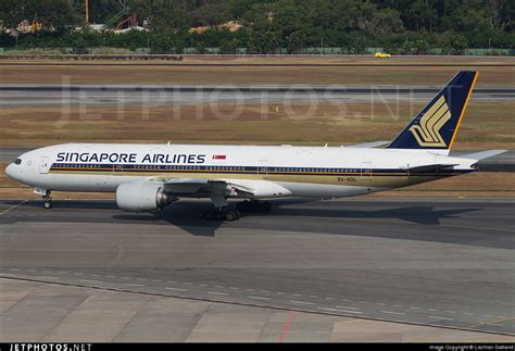 V Sql Boeing Er Singapore Airlines Lachlan Gatland