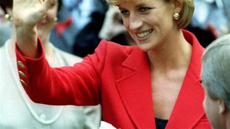 A Subasta Los Vestidos M S Ic Nicos De La Princesa Diana