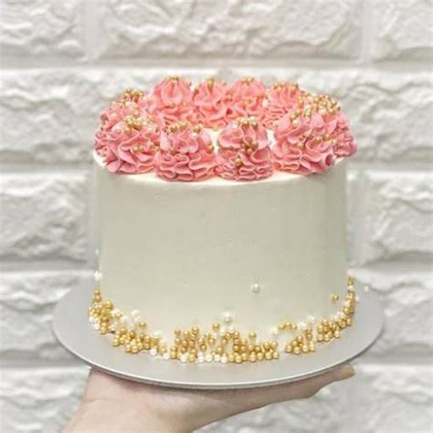 Pink And White Sprinkle Cake 6 Inches Delivery In Singapore Fnp Sg