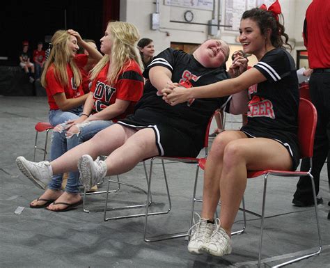 Cheerleading Comes Naturally For Teen With Down Syndrome Life And People Herald