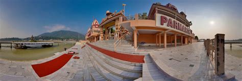 Ganga Aarti Parmarth niketan ghat rishikesh 360 Panorama | 360Cities