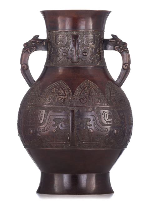 Bidlive A Chinese Archaistic Bronze Hu Vase Thc H Cm