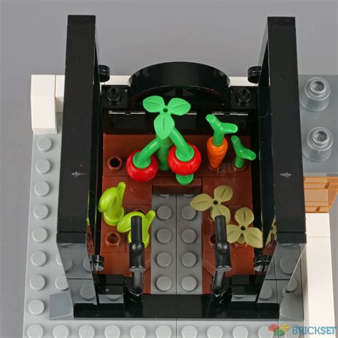 LEGO 10312 Jazz Club review | Brickset