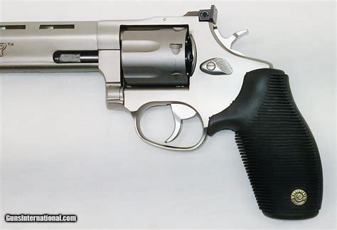 Taurus Tracker 17 Hmr 7 Shot Revolver Stk A714 For Sale