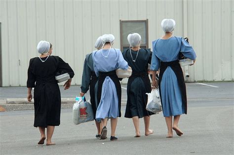 Everything You Want To Know About Amish Clothing Holmes County Ohio