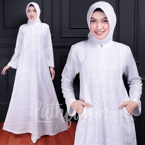 Model Gamis Warna Putih Terbaik 2020 Desain Mewah Dan Modern