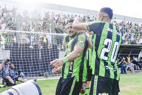 Cruzeiro Derrotado Pelo Am Rica Mg E Sai Em Desvantagem Na Semi Do