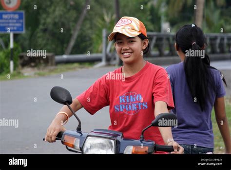 Always Smile The People In Kuching Borneo Malaysia Stock Photo Alamy