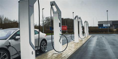 1 000 DC Ladeparks Jetzt lässt der Bund deutsche Supercharger bauen