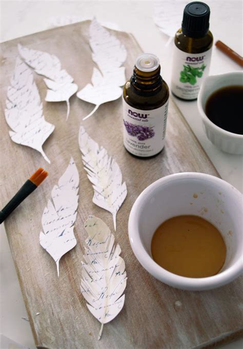 Diy French Script Paper Feathers Project Free Printable Paper