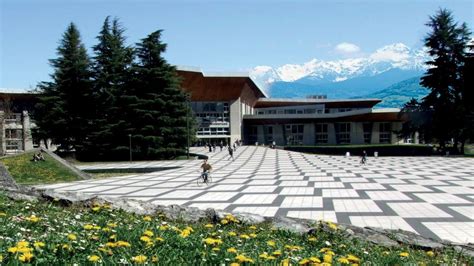 Fransa Grenoble Alpes Üniversitesi Bölümleri, Yıllık Ücreti