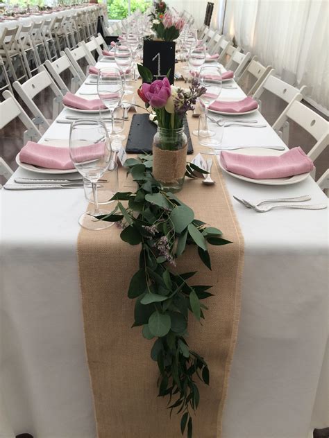 30 Table Runner Decoration Ideas Decoomo