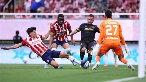 Chivas Y Toluca Se Nulifican En Los Primeros 45 Minutos De Liguilla