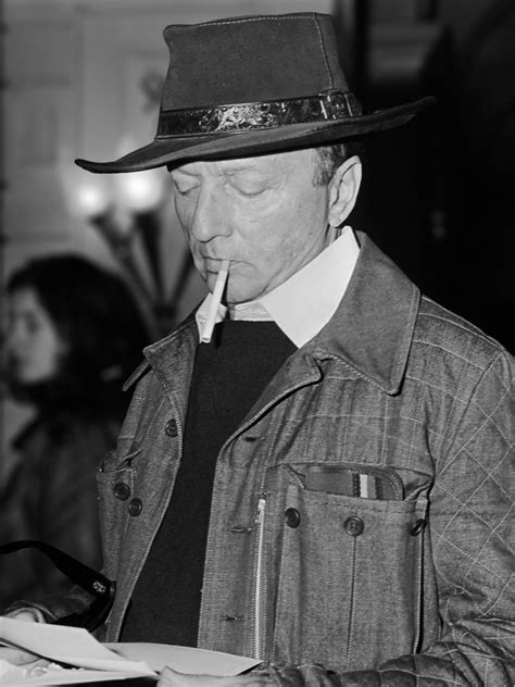 Harold Robbins Celebrity Biography Zodiac Sign And Famous Quotes
