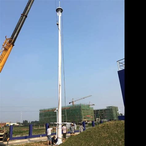 Hot DIP Galvanized Stadium Light Tower High Mast Light W China Solar Panel And Solar