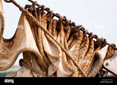 Old Shackles Hi Res Stock Photography And Images Alamy