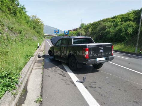 Maxi Incidente All Uscita Di Mapello Cinque Veicoli Coinvolti Chiuso