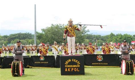 Marching Band Akpol Meriahkan Kirab Merah Putih Di Kab Pekalongan