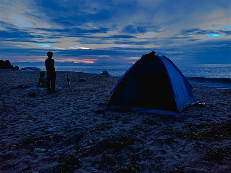 Night Camping at Arugam Bay Beach - travelingLanka.com