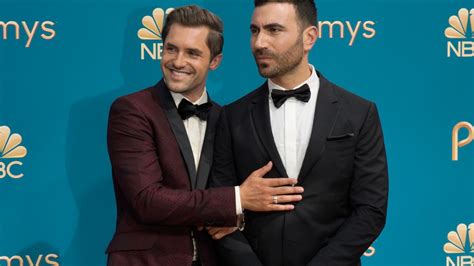 Homens De ‘ted Lasso Dão Aula De Moda Masculina No Emmy Veja Fotos Veja