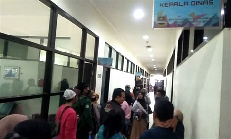 Tkk Disdukcapil Kbb Mogok Kerja Pelayanan Adminduk Lumpuh Total