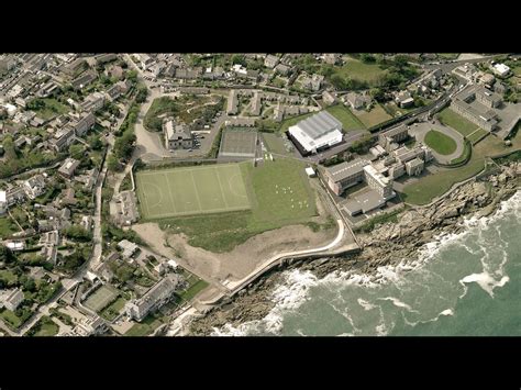 Loreto Abbey Dalkey Sportshall Competition - Architizer