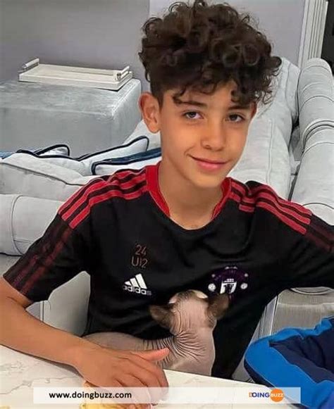 Cristiano Ronaldo Jr est un jeune footballeur portugais connu pour être