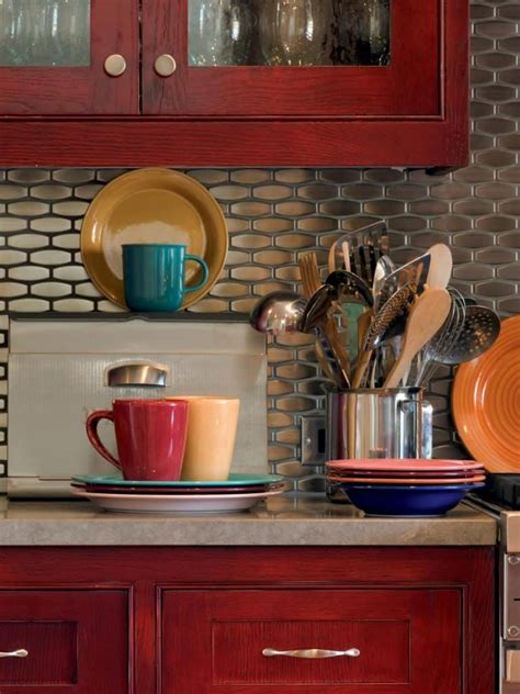 Stainless Steel Backsplash: The Pros and The Cons