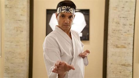 Golpe De Tim N En Cobra Kai Se Adentra En El Alma De Karate Kid