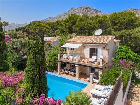 Perfectly Located Villa For Sale Near The Beaches In Cala San Vicente