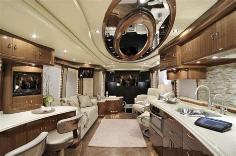 Totally Cool Extreme Rvs Ausom Lifestyle Riding In Luxury Luxury