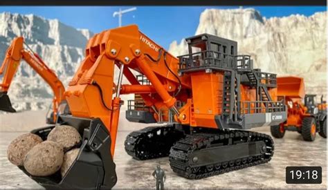 Hitachi Excavator 8000