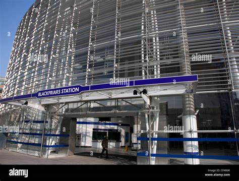 New Blackfriars Rail And Tube Station London Stock Photo Alamy