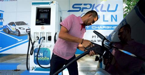 Lebih Dari Spklu Tersedia Pln Siap Layani Mobilitas Ev Di Hari H