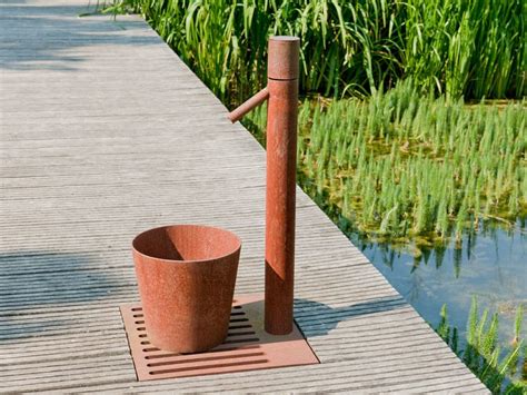 MONSIEUR Fontana Da Giardino In Acciaio Corten By CYRIA