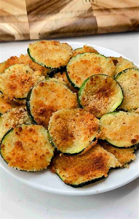 Crisp Parmesan Zucchini Chips Quick Low Carb Snack Keto Recipes