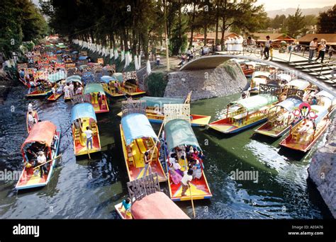 Floating Gardens of Xochimilco Mexico City Mexico Stock Photo: 920182 - Alamy