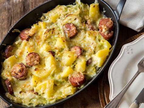 Deftiges Spitzkohlgratin Mit Cabanossi Und Kartoffeln Rezept