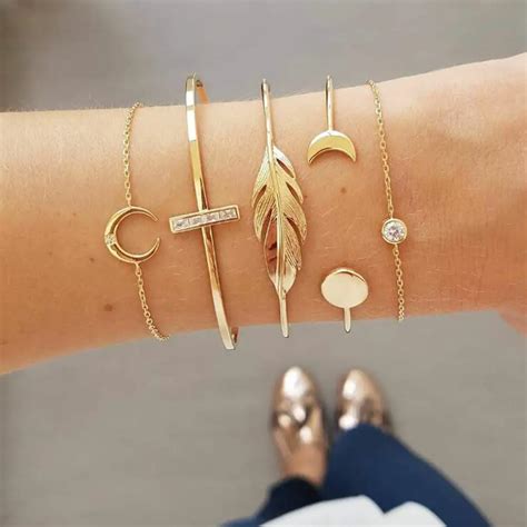 14 Accesorios De Moda Claves Para Armar Un Buen Outfit