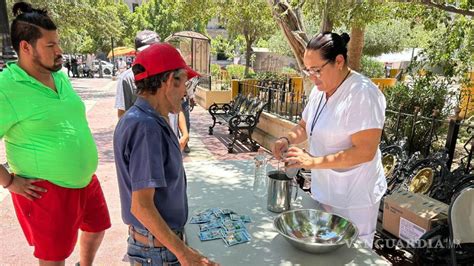 Qué calor Llega Saltillo a 39 grados instalan centros de hidratación