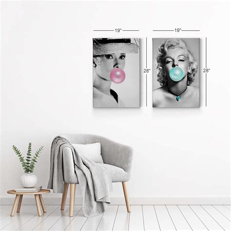 Audrey Hepburn And Marilyn Monroe Bubble Gum