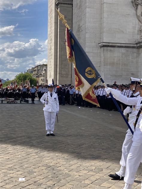 Marins Pompiers de Marseille on Twitter cérémonie Toute la famille