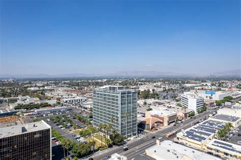 8155 Van Nuys Blvd Van Nuys Ca 91402 La Chefs Kitchen 16 Full