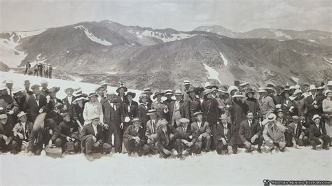 Tourists Visiting Corona Ca 1920 Western Mining History