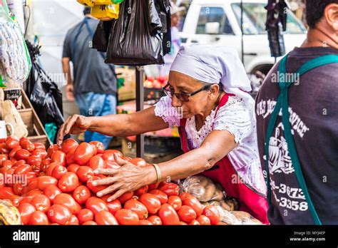 San Salvador Food Hi Res Stock Photography And Images Alamy