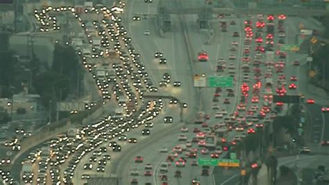 Fatal Crash On 110 Freeway Shuts Down Four Lanes In South La Nbc Los