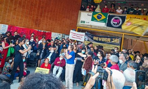 UnB E Congressistas Fazem Ato Em Defesa Da Democracia E Contra O Golpe