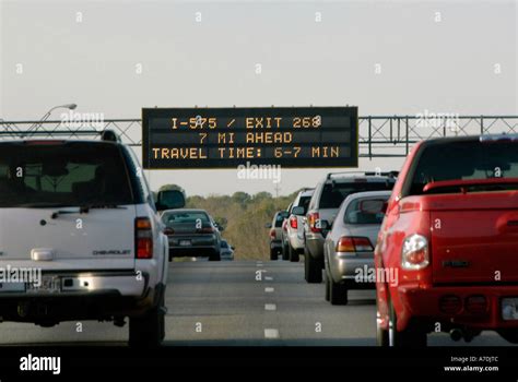 Atlanta Georgia traffic pattern on I 75 Stock Photo - Alamy