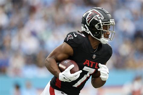 Bijan Robinson Fantasy Advice Start Or Sit The Falcons Rb In Week 9